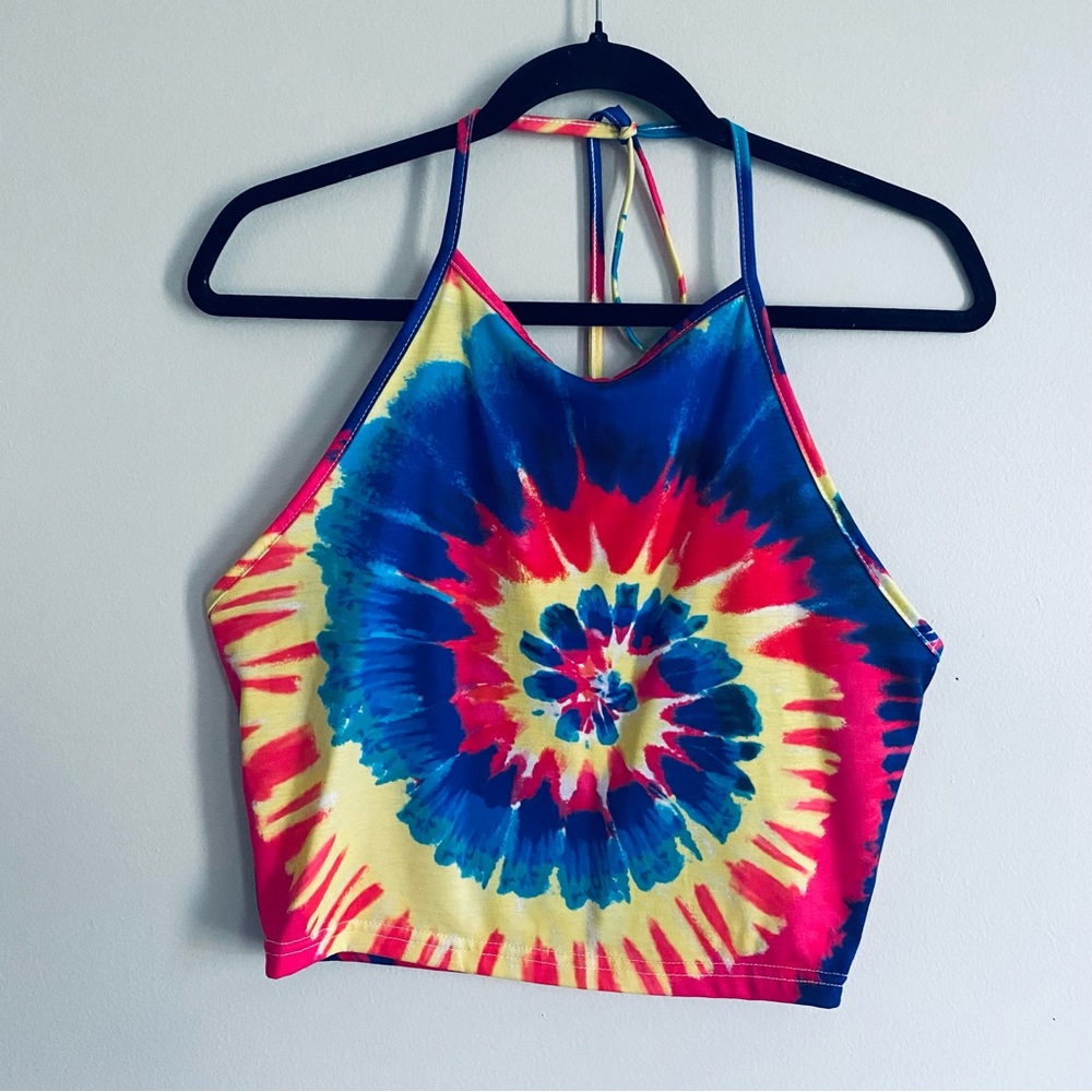 SHEIN Women's Rainbow Tie Dye Halter Top Cropped Shirt Size Large NWOT